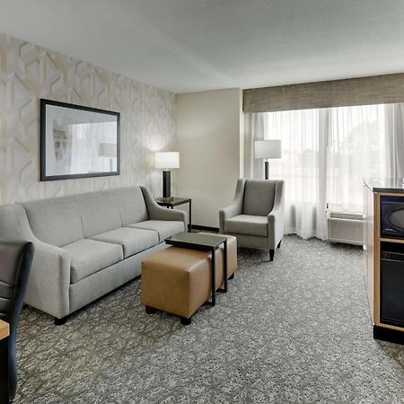 Drury Inn & Suites Birmingham Lakeshore Drive Ngoại thất bức ảnh