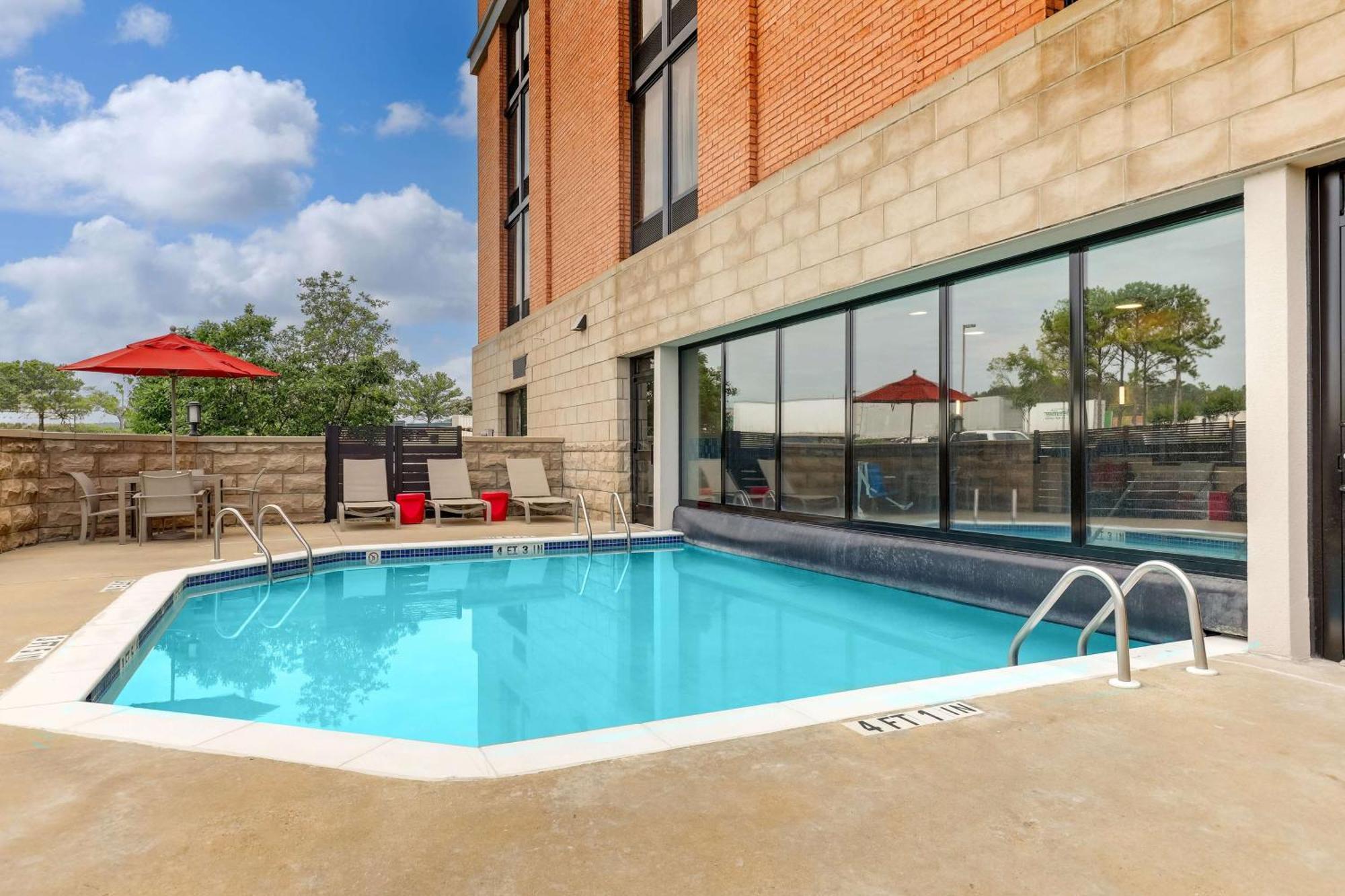 Drury Inn & Suites Birmingham Lakeshore Drive Ngoại thất bức ảnh