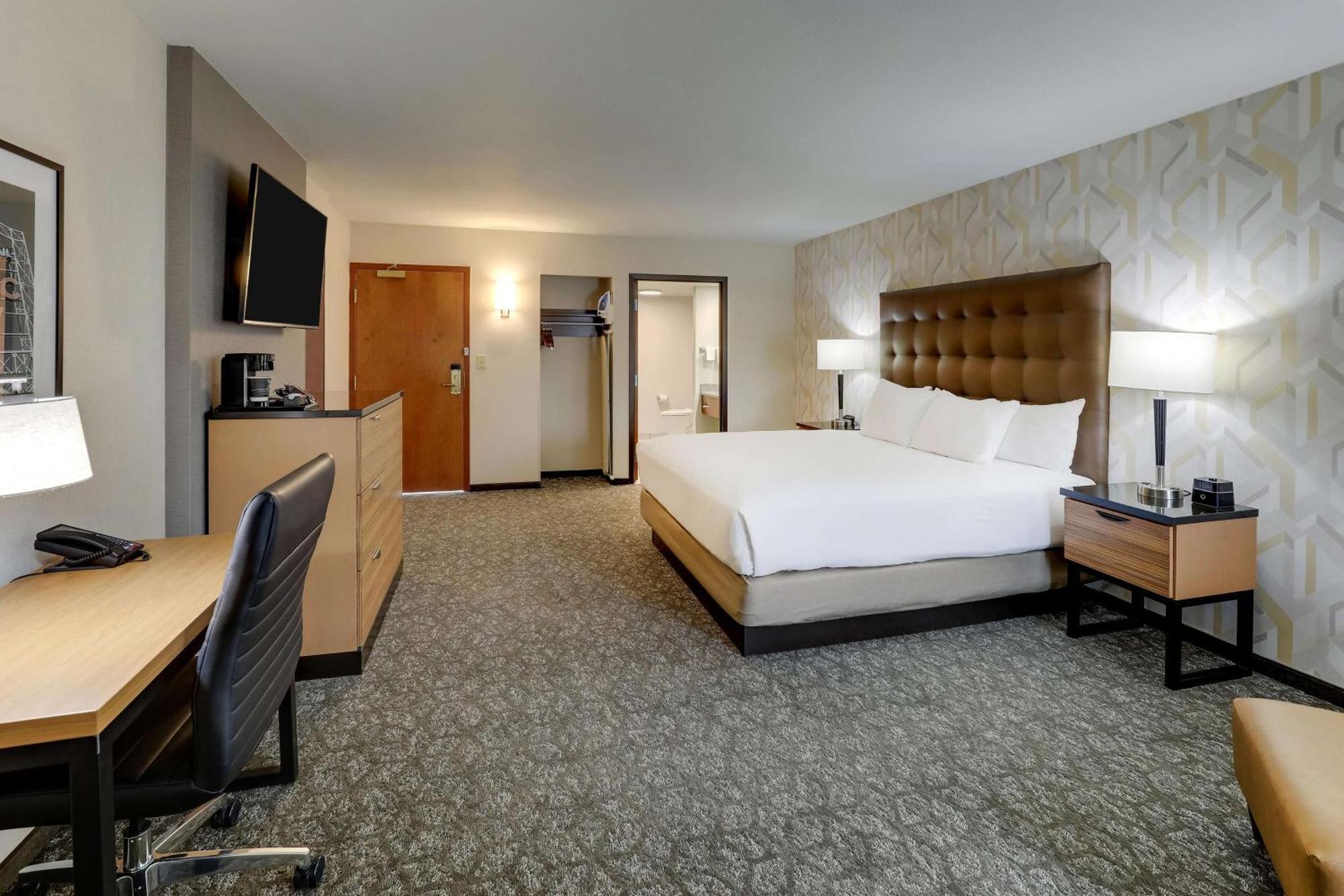 Drury Inn & Suites Birmingham Lakeshore Drive Ngoại thất bức ảnh