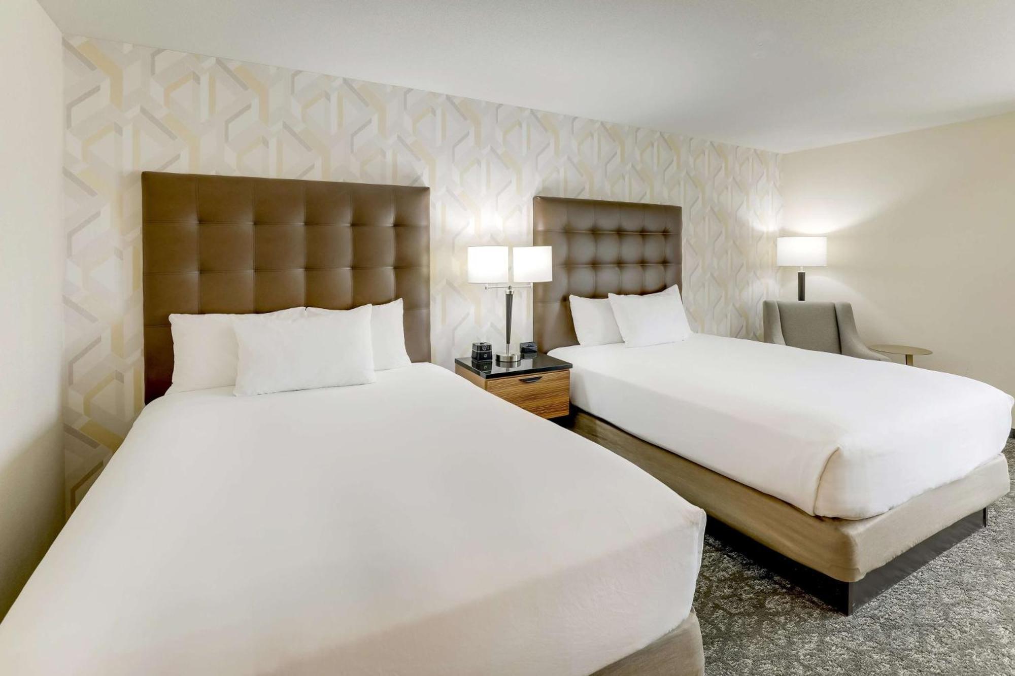 Drury Inn & Suites Birmingham Lakeshore Drive Ngoại thất bức ảnh