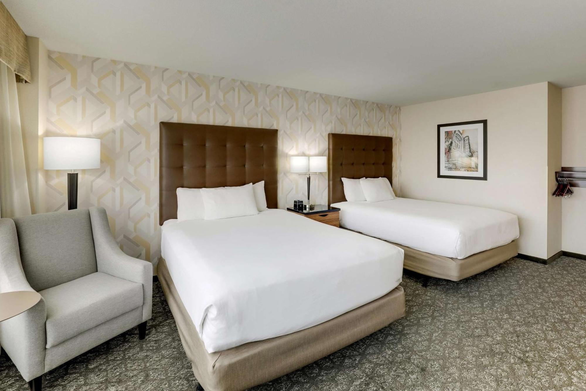 Drury Inn & Suites Birmingham Lakeshore Drive Ngoại thất bức ảnh