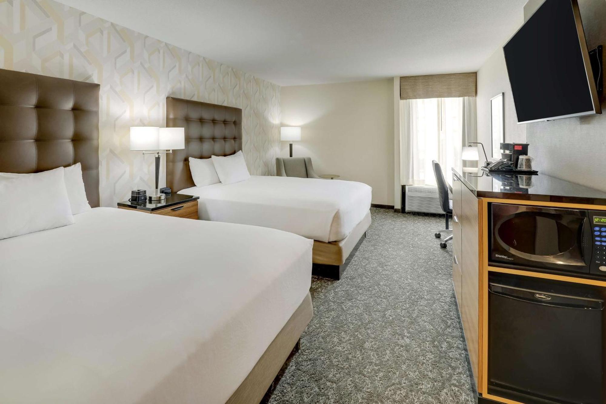 Drury Inn & Suites Birmingham Lakeshore Drive Ngoại thất bức ảnh