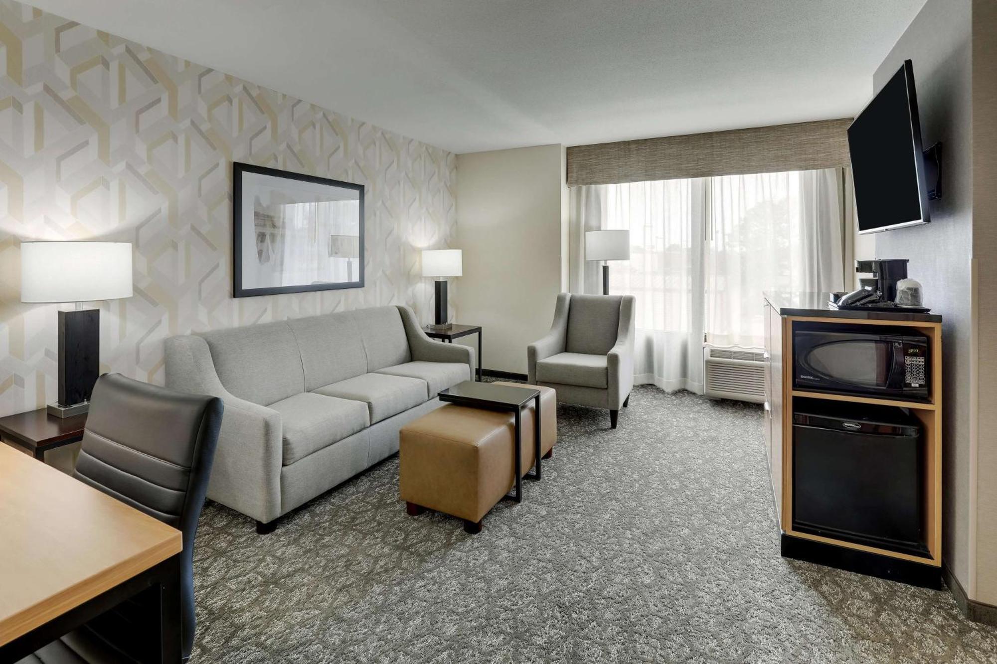 Drury Inn & Suites Birmingham Lakeshore Drive Ngoại thất bức ảnh