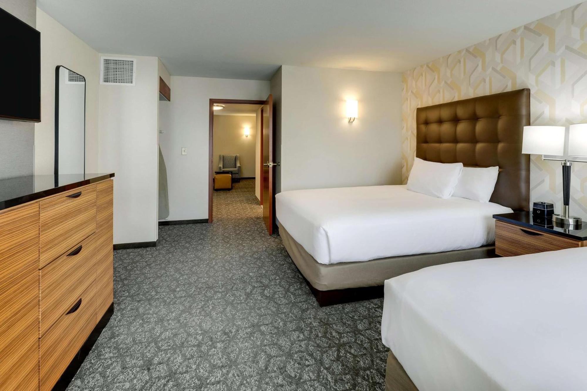 Drury Inn & Suites Birmingham Lakeshore Drive Ngoại thất bức ảnh