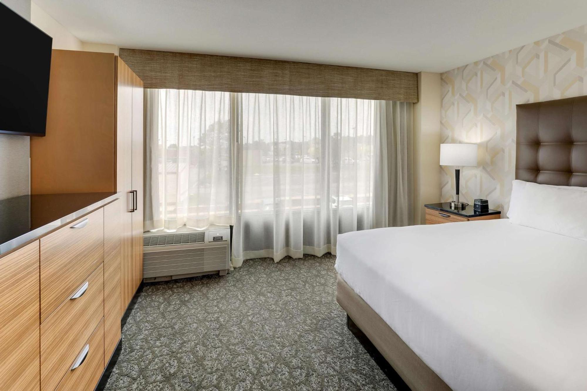Drury Inn & Suites Birmingham Lakeshore Drive Ngoại thất bức ảnh